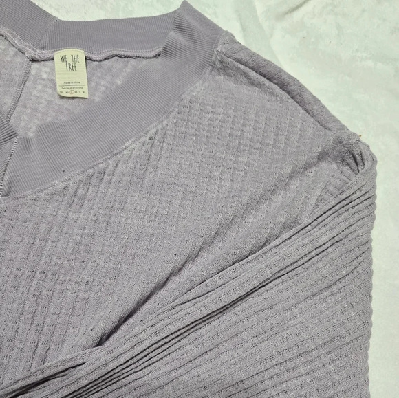 We The Free South Side Thermal Off-Shouler Top in Lilac, Slouchy Fit, EUC! - Picture 6 of 9